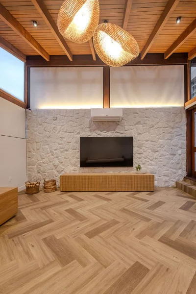 01K8H244WERSCCX9SFJ8H9NHN7