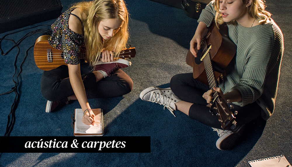 O papel dos revestimentos no som ambiente